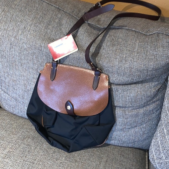 BNWT Dooney & Bourke Crossbody - Picture 1 of 12